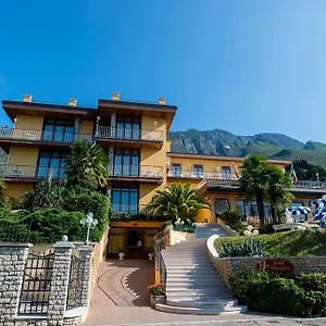 3* Szálloda Cristallo